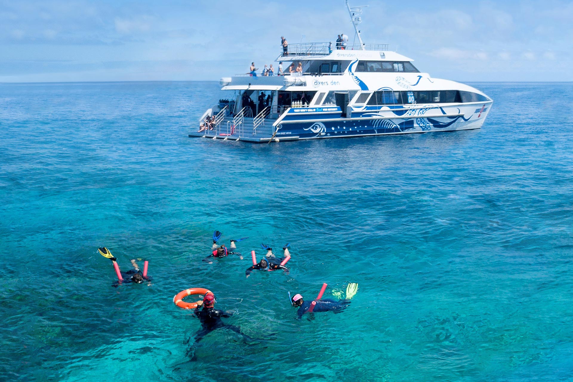great barrier reef dive trips